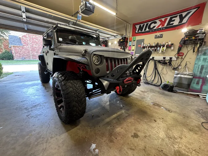 Lifted Jeep Wrangler full detail